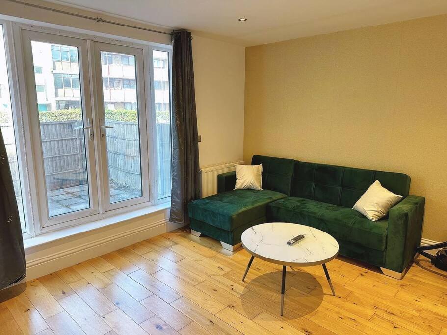 1 Bed Flat Near Apartment London