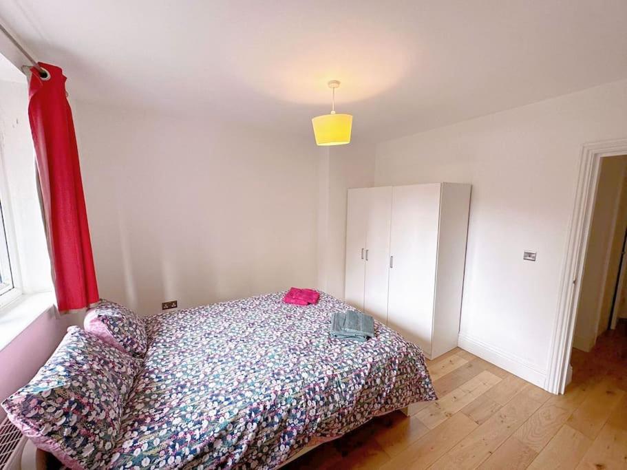 Apartment 1 Bed Flat Near London