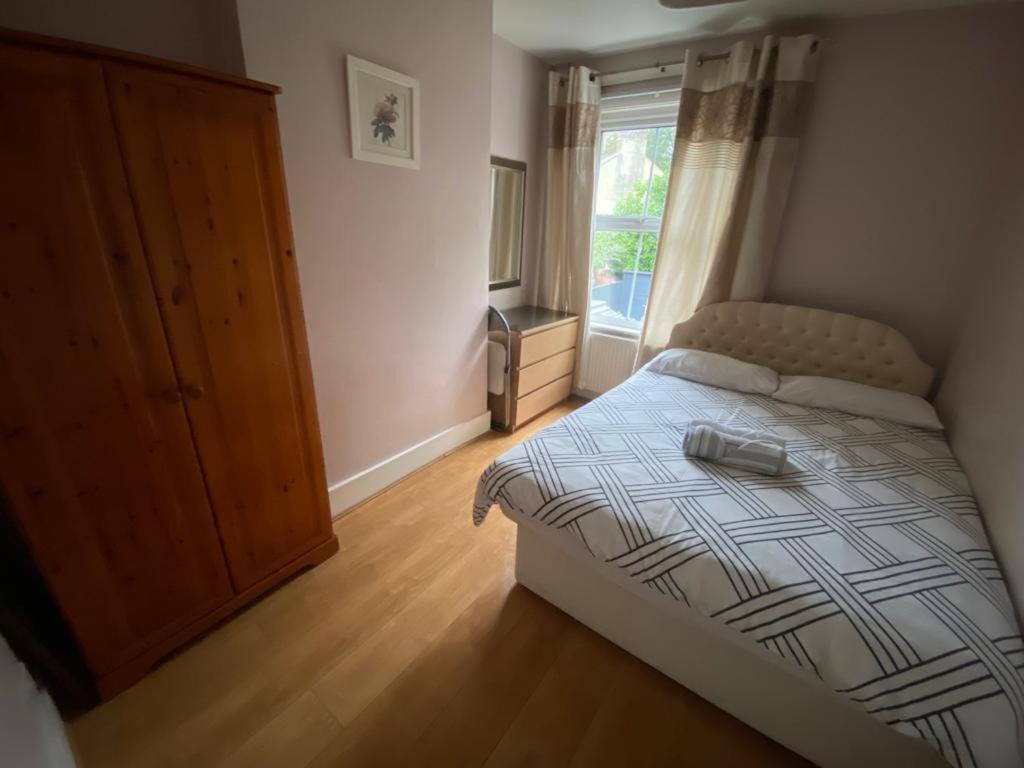 3 Bedroom House Ealing London