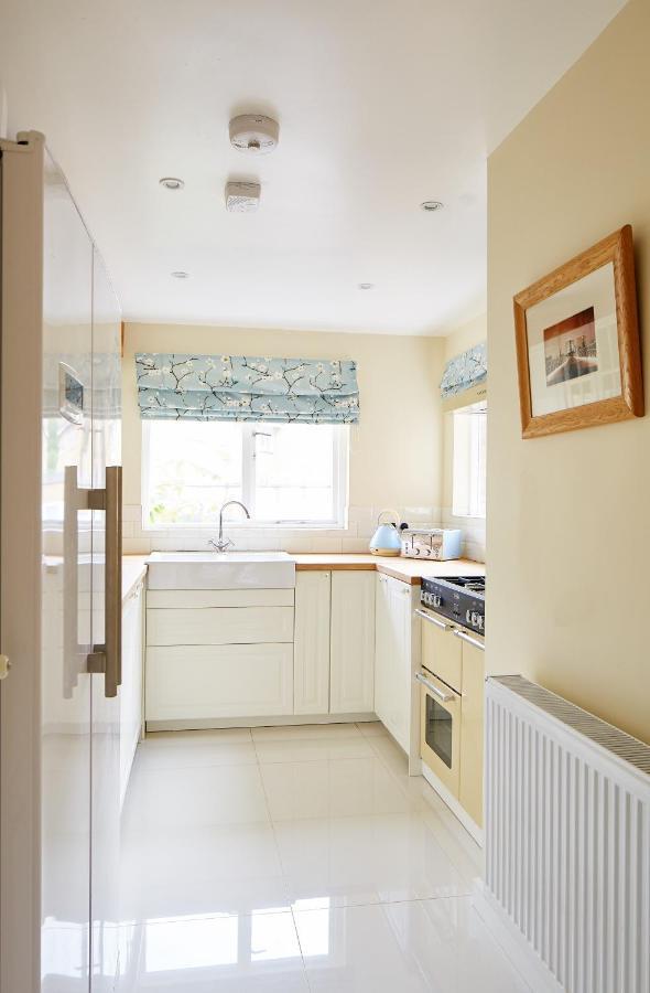 Apartment Second Nest Hampton Street London