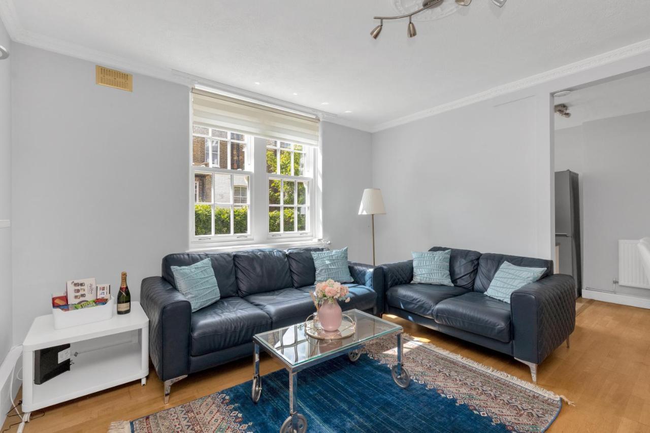 Entire Flat In Heart Of Chelsea Hosted By Zahra Apartment *
