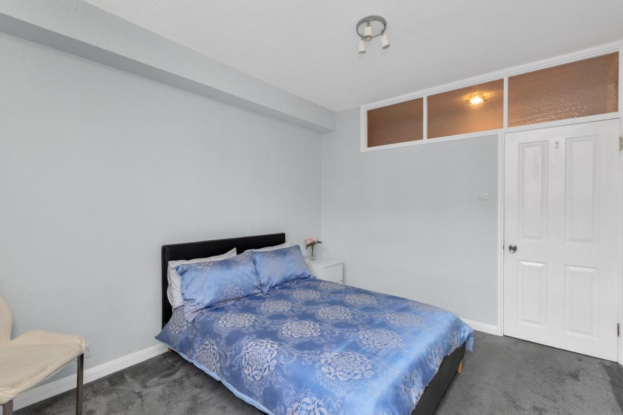 Apartment Entire Flat In Heart Of Chelsea Hosted By Zahra London