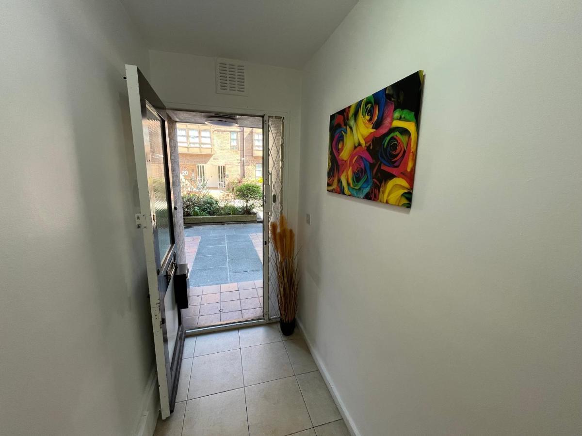 Apartment Urluxury 4 Bedroom 5-baths House In Marble Arch, *