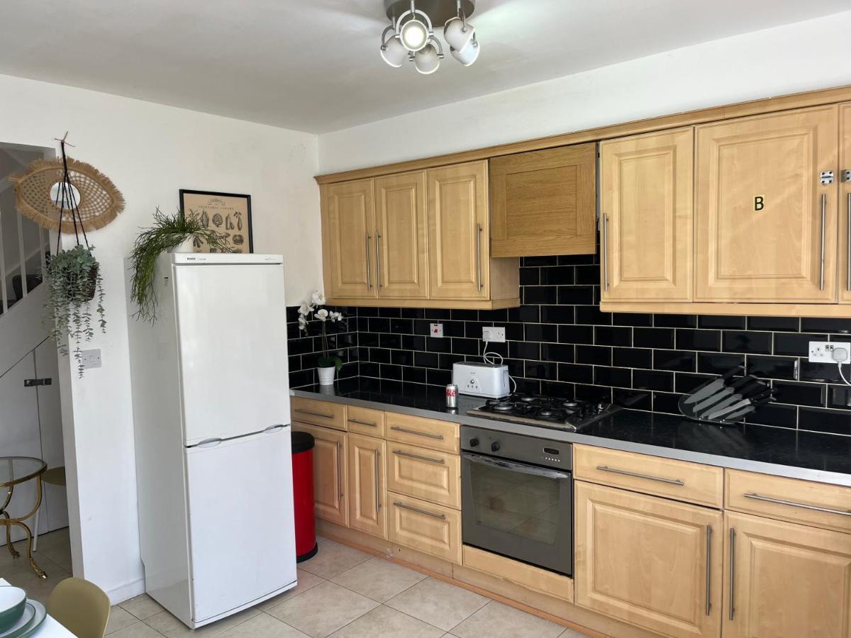 Apartment Urluxury 4 Bedroom 5-baths House In Marble Arch,
