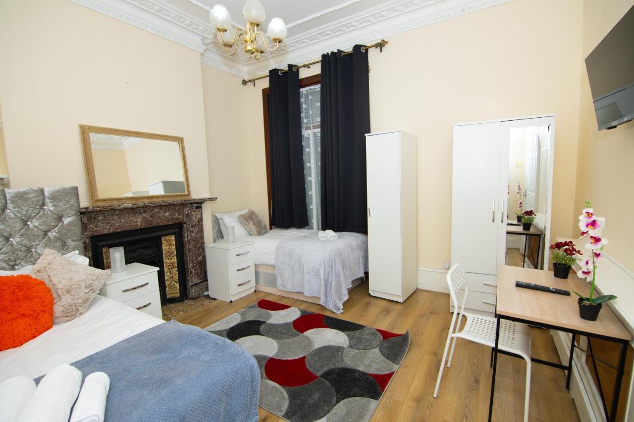 Victorian Woods Bed & Breakfast London