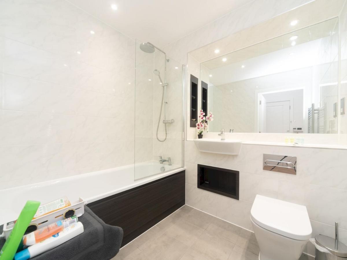 Pass The Keys Breathtaking 2 Bed 2 Bath Greenwich Riverside Flat Apartment London