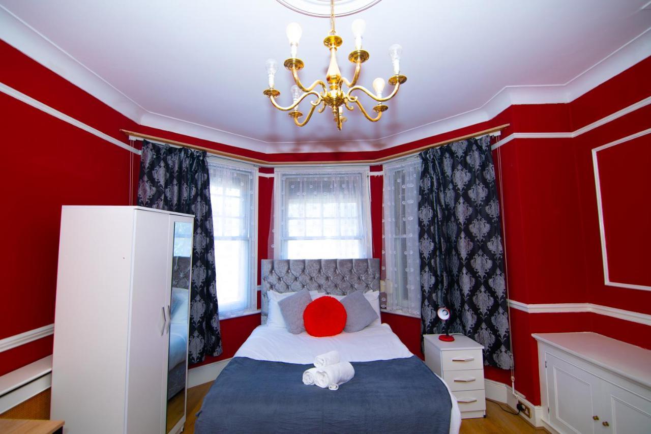 Bed & Breakfast Victorian Woods