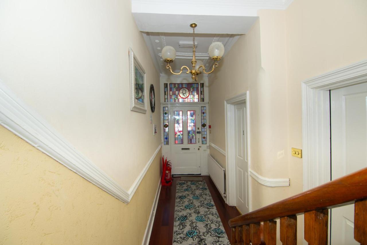 Bed & Breakfast Victorian Woods