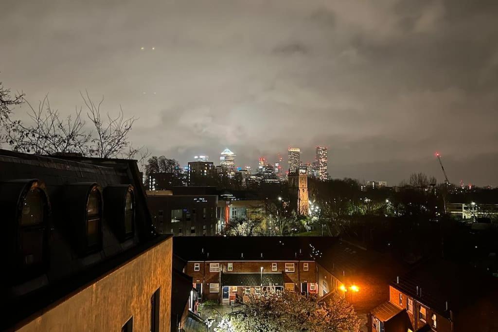 Peaceful Bright City Hide Away With Parking London