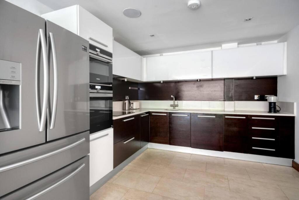 Apartment Exquisite 2 Bed Soho Central Sleeps 6