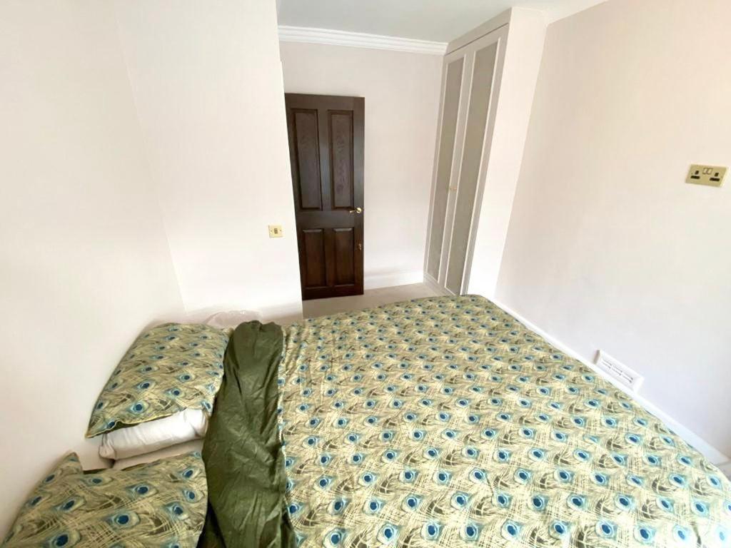 Stunning 2 Bed In Kensington *