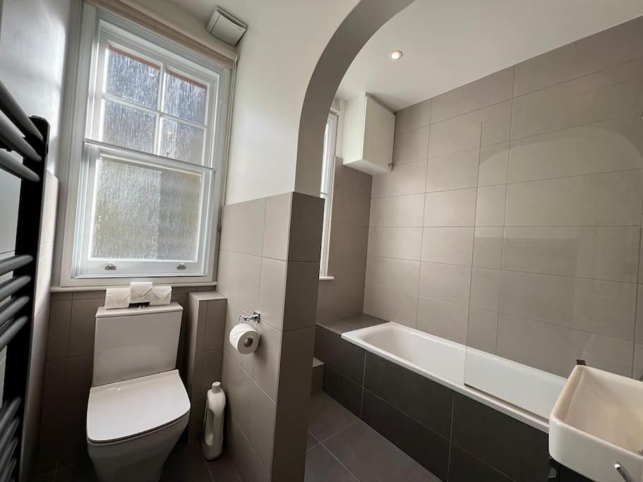 Star Warwick Mansions 3-bed Haven * London