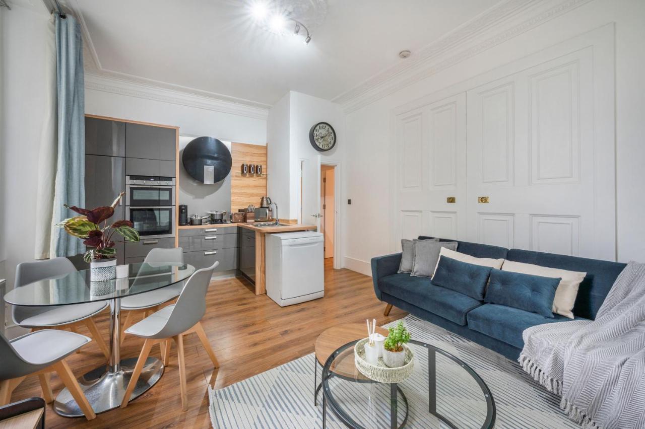 Spacious Two Bedroom In Camden *
