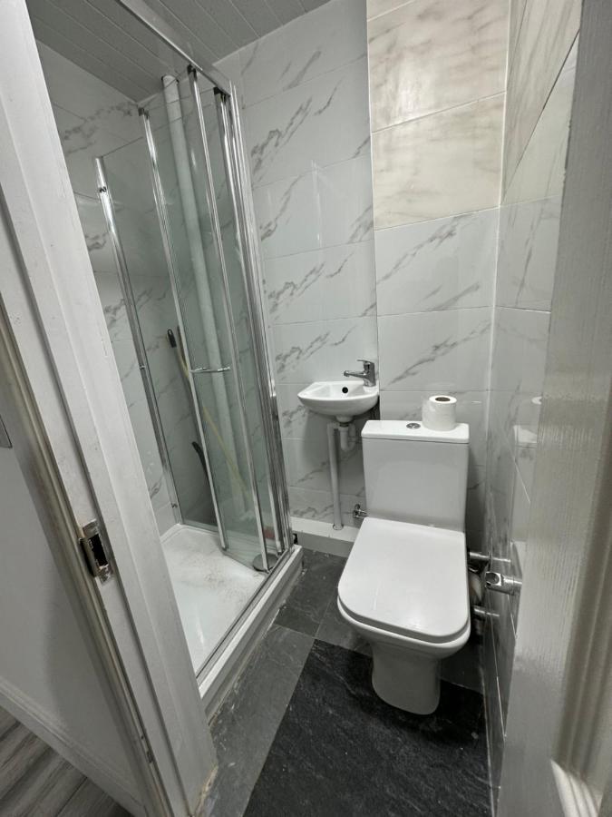 3 Bedroom Bayswater