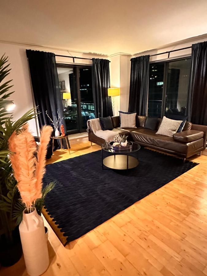 New Spacious 2 Bedroom With Balcony Apartment London
