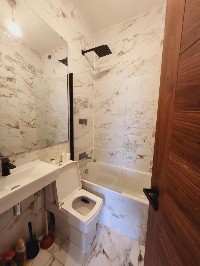 Urban Escape Ealing Guest house