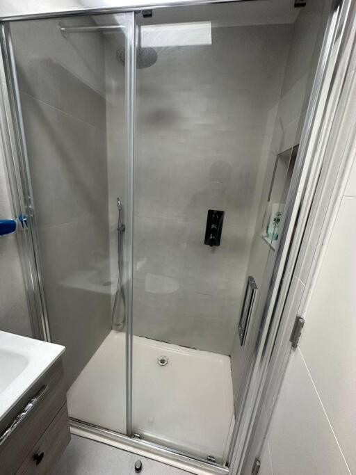 Apartamento Luxurious 2 Bedroom Flat In