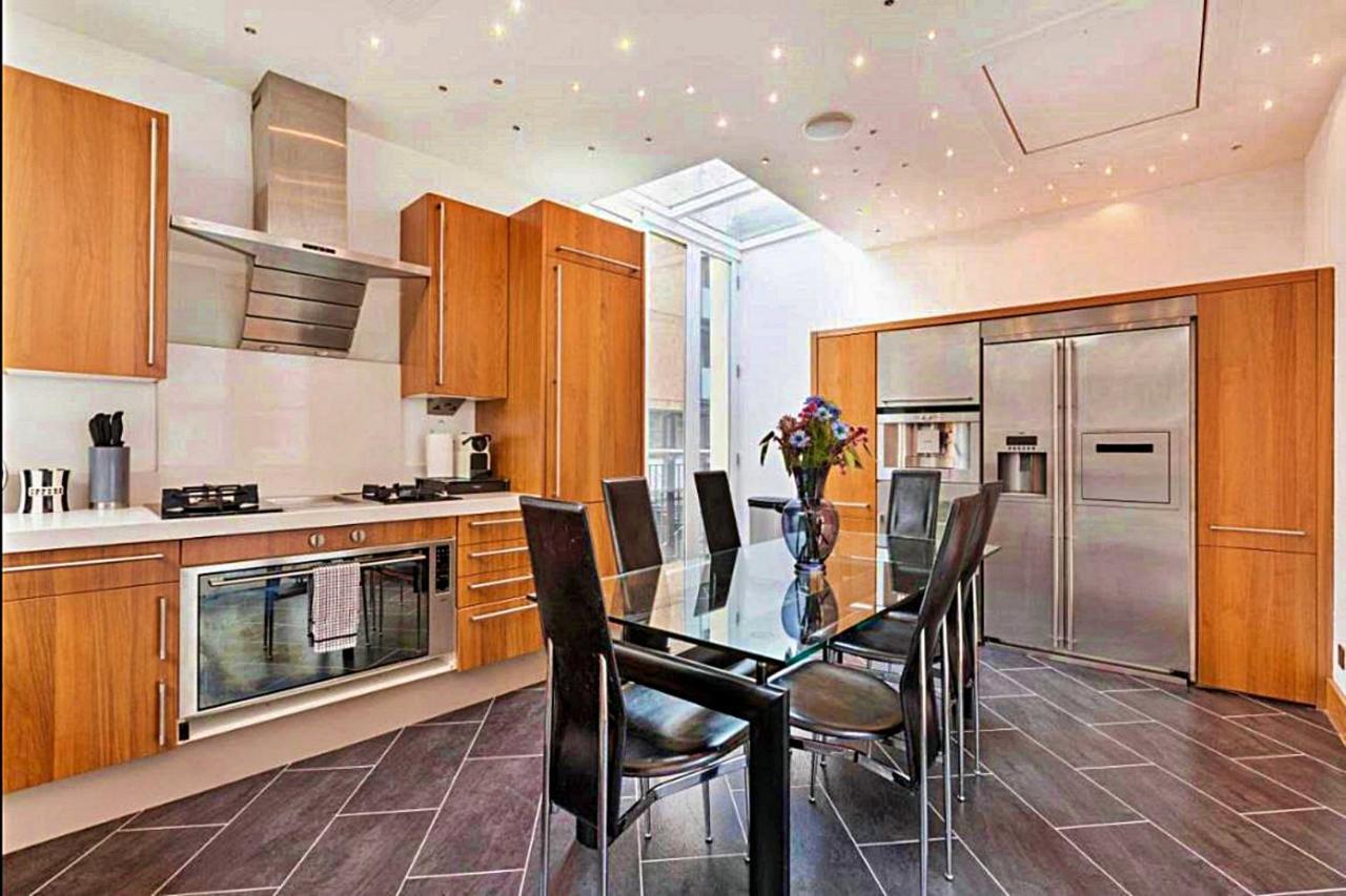 Finest Retreats - King Charles House London
