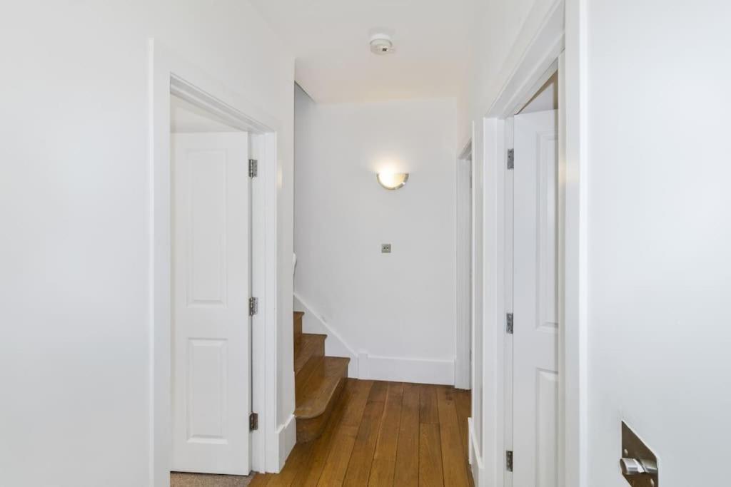 Apartamento 2 Bed Private Townhouse Mews, King's Cross *