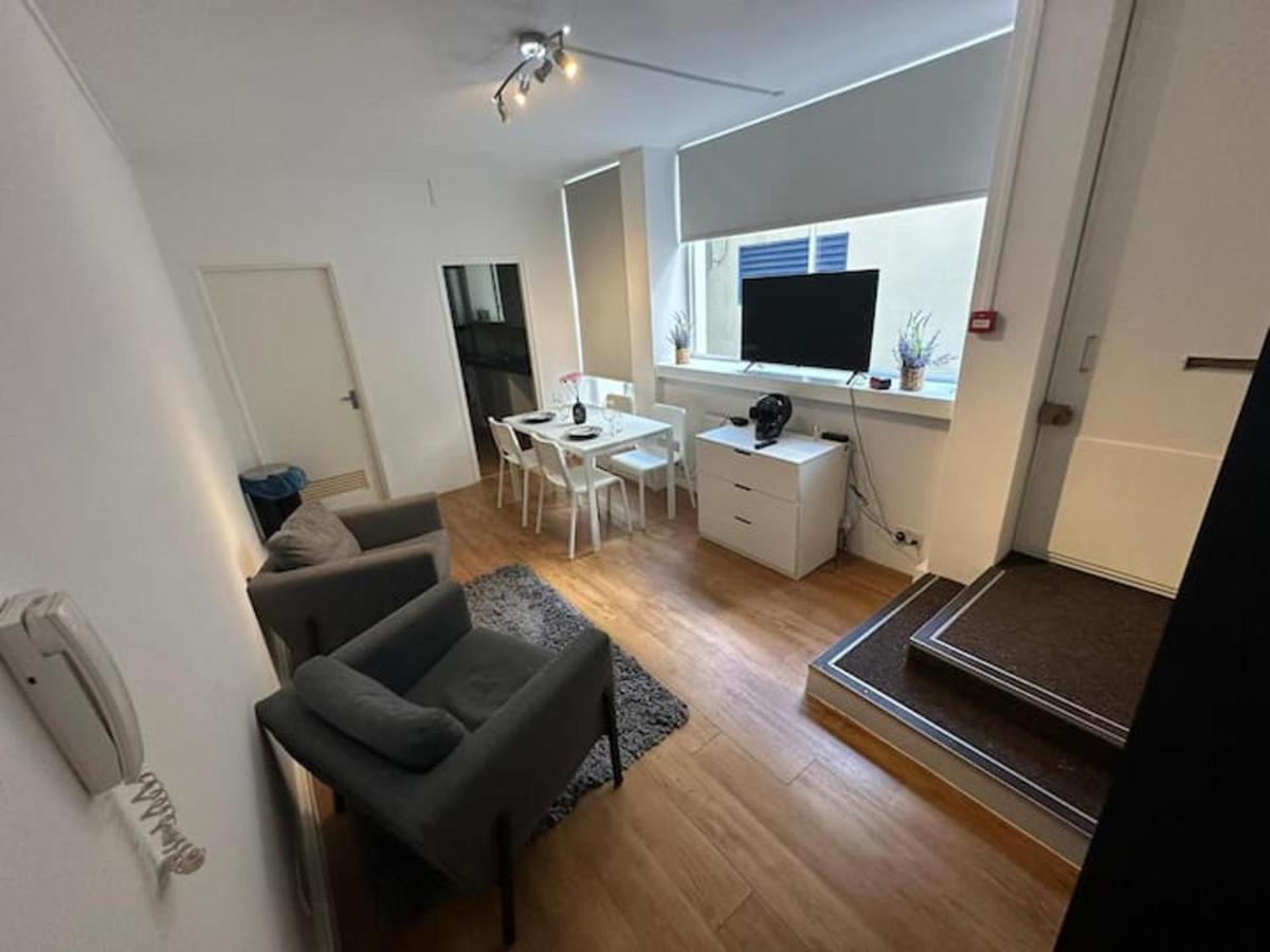 Charming In Bond Street Apartment