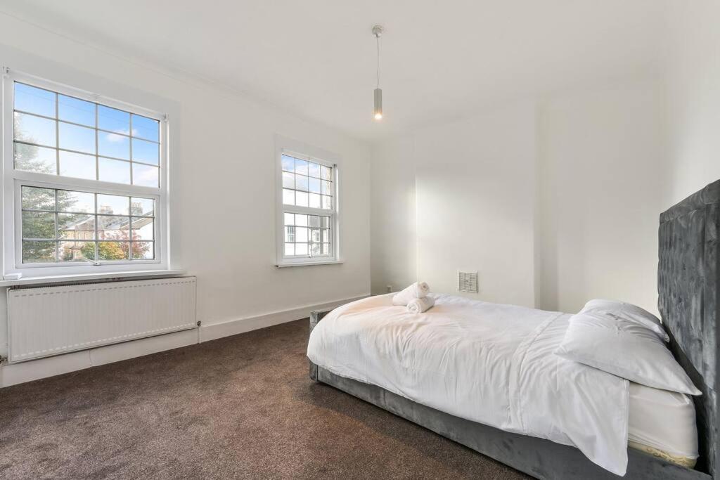 Cosy 3 Bed In Colliers Wood Holiday home
