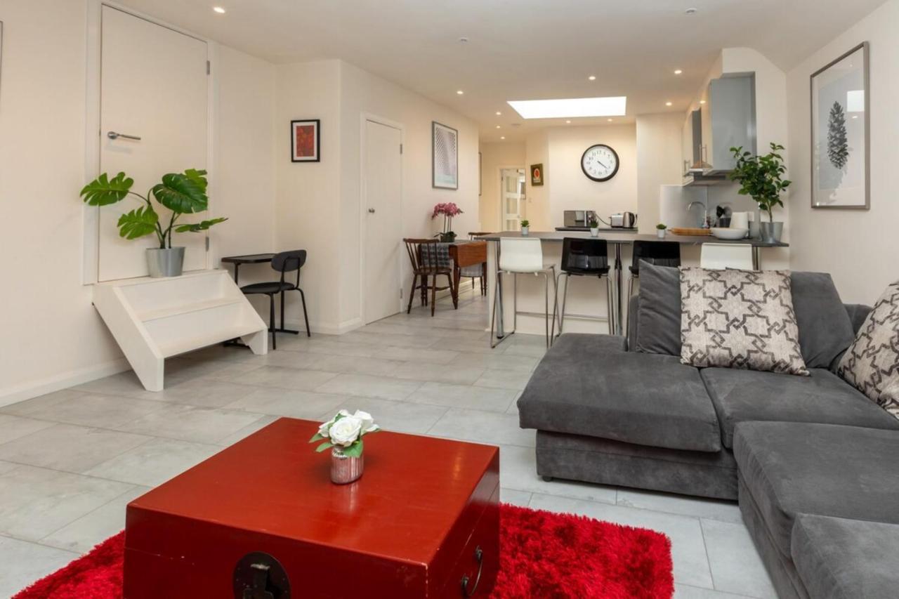 Bright & Contemporary 1bedroom Annexe - Herne Hill! *