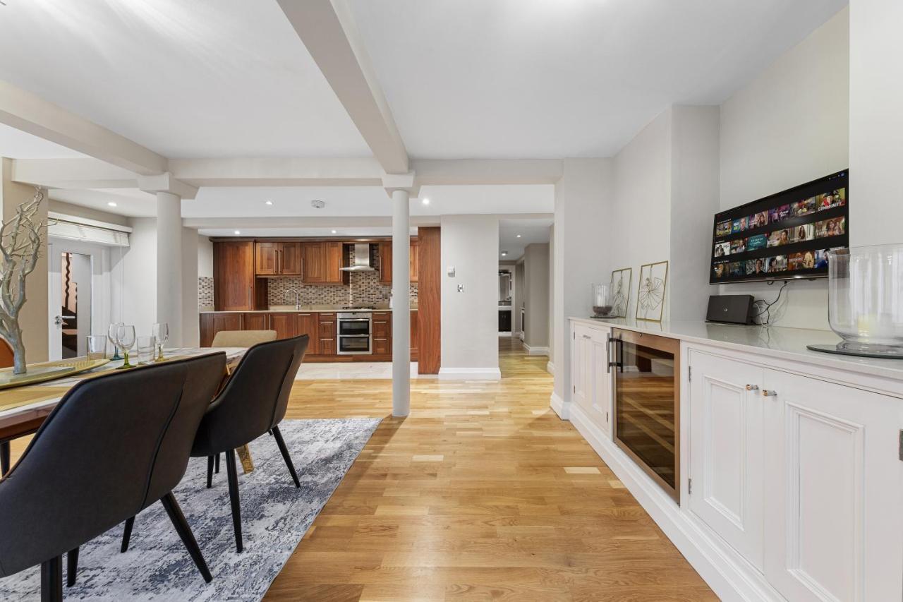 Ultra Massive House By Hyde Park Apartment London