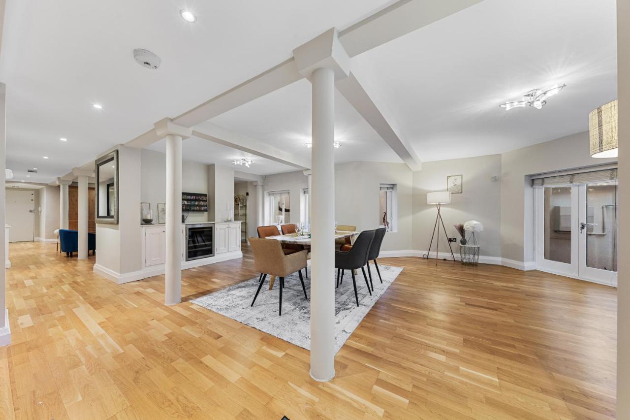 Ultra Massive House By Hyde Park Apartment London