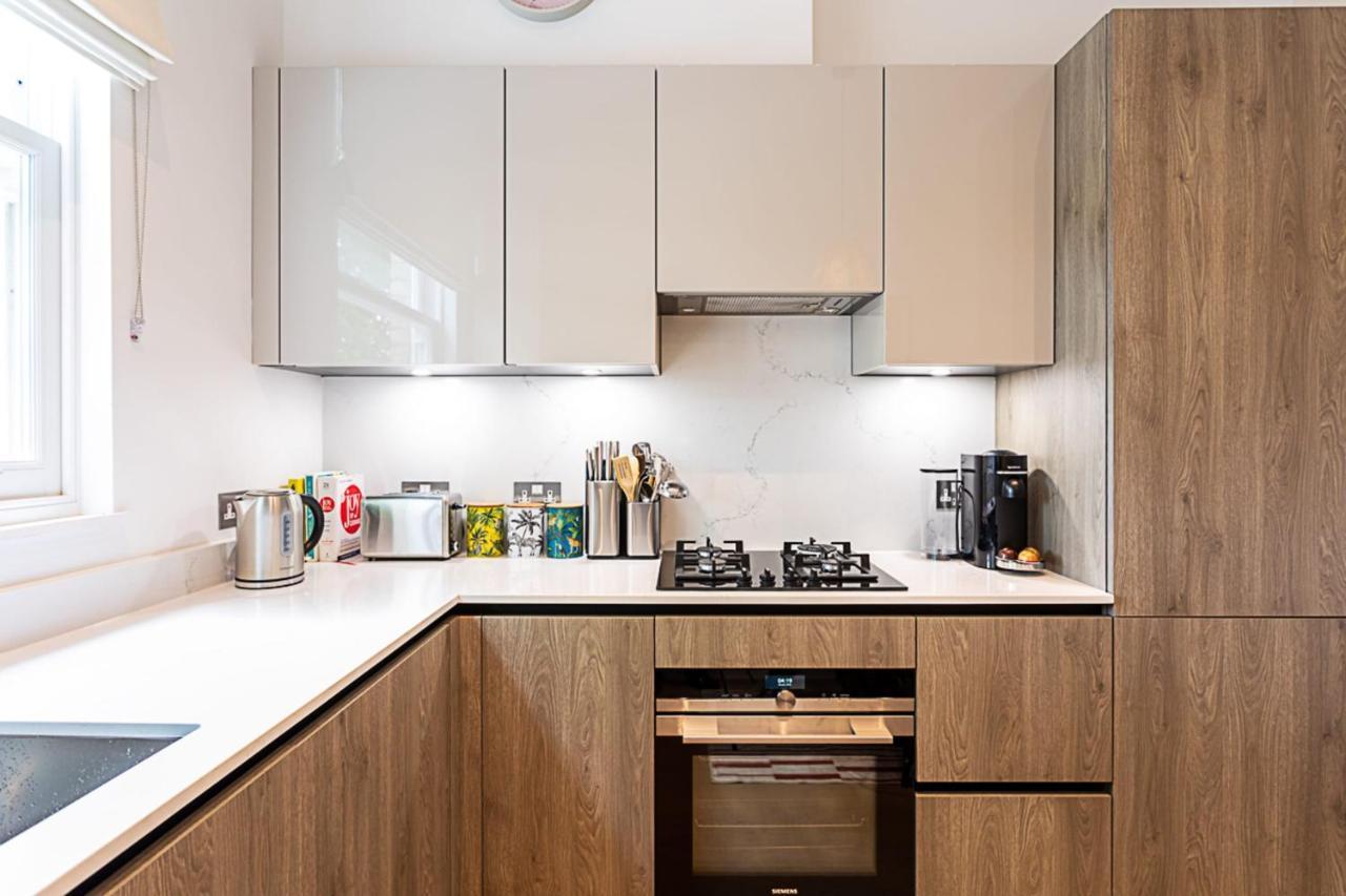 Stunning Earls Court Flat London