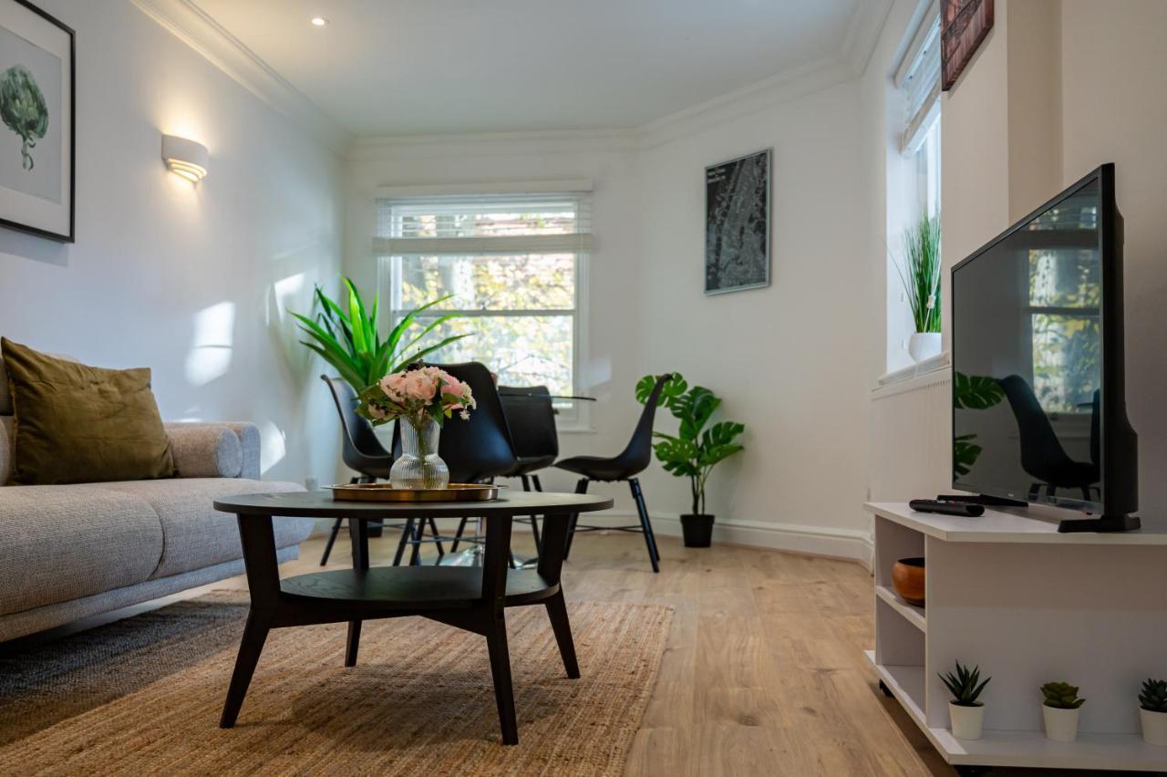 4 Bedrooms Peaceful Abbey Rd - St Johns Wood Apartment