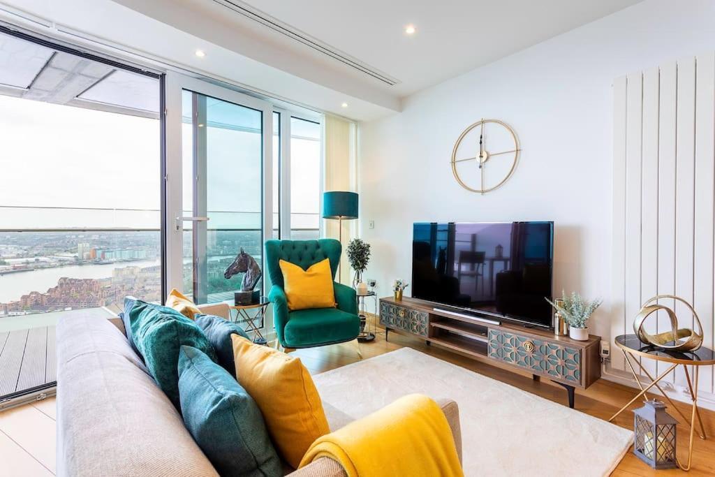 Panoramic Balcony Luxury Apartment *