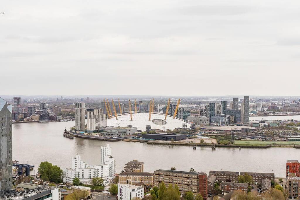 Panoramic Balcony Luxury * London