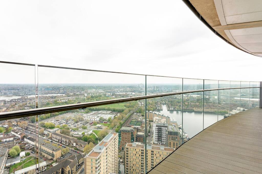 Panoramic Balcony Luxury Apartment *