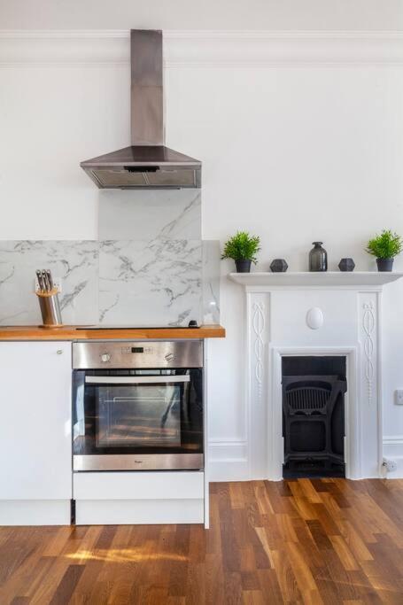 Brand New Self-contained 1 Bdr In Paddington *