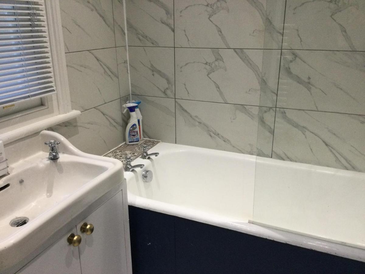 Tdm Bachelot Lettings Ltd Guest house