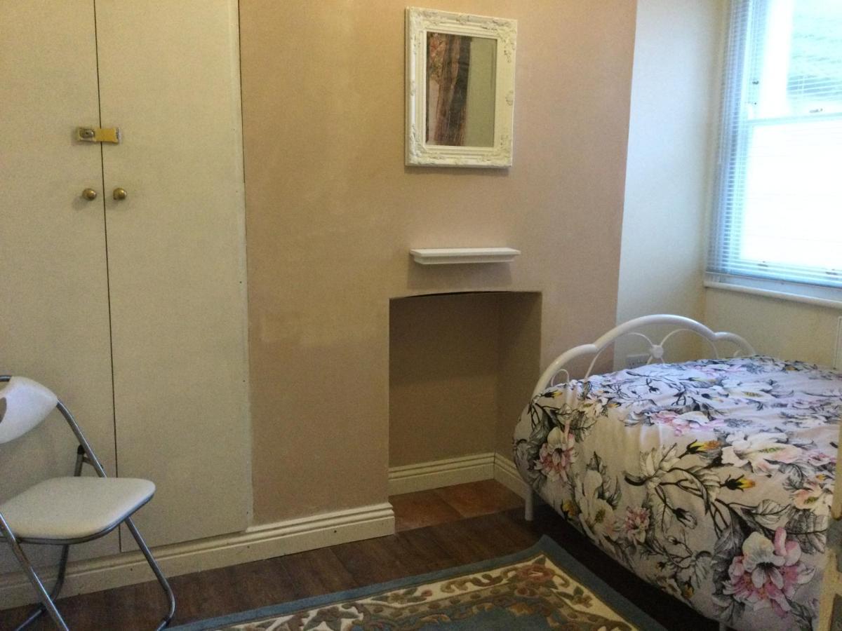 Tdm Bachelot Lettings Ltd Guest house