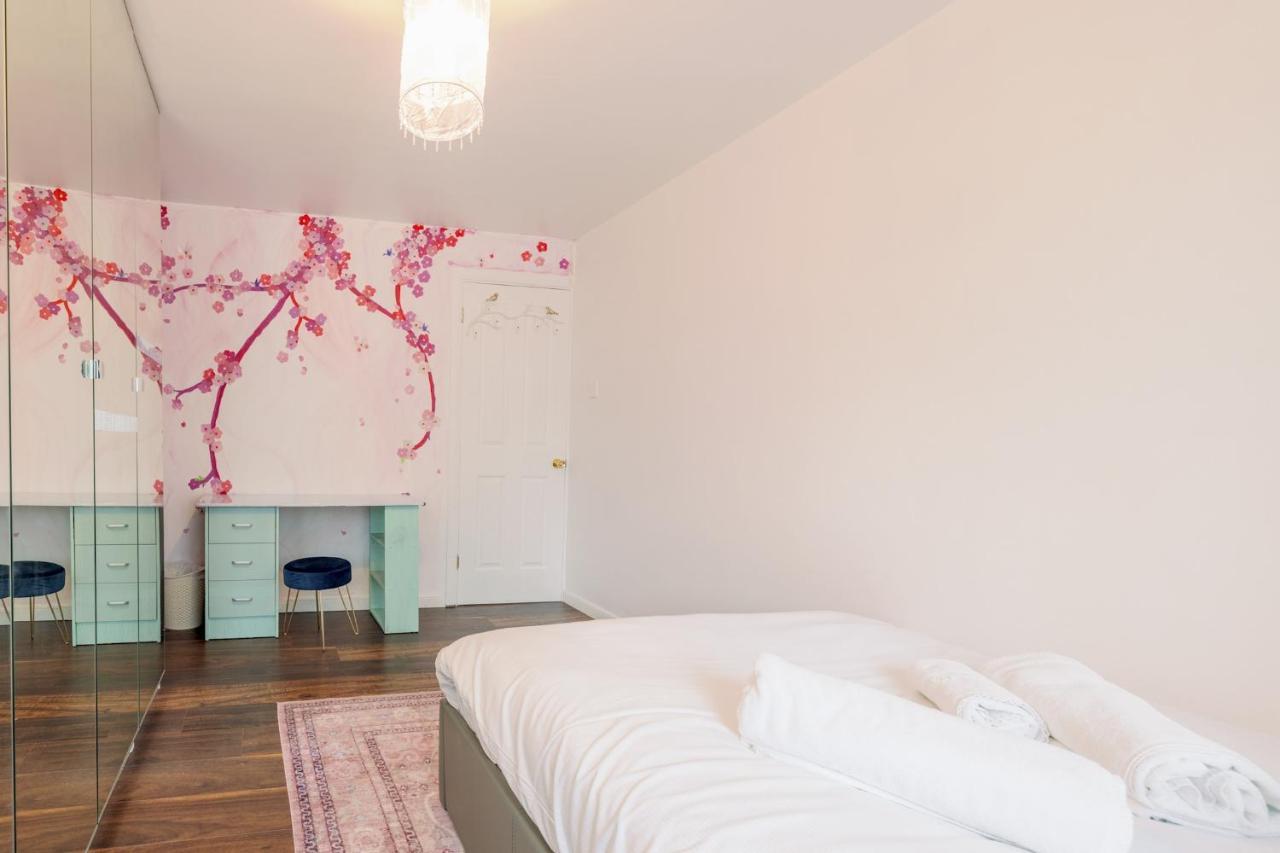 Near Excel, Stratford And Canary Wharf * Londres