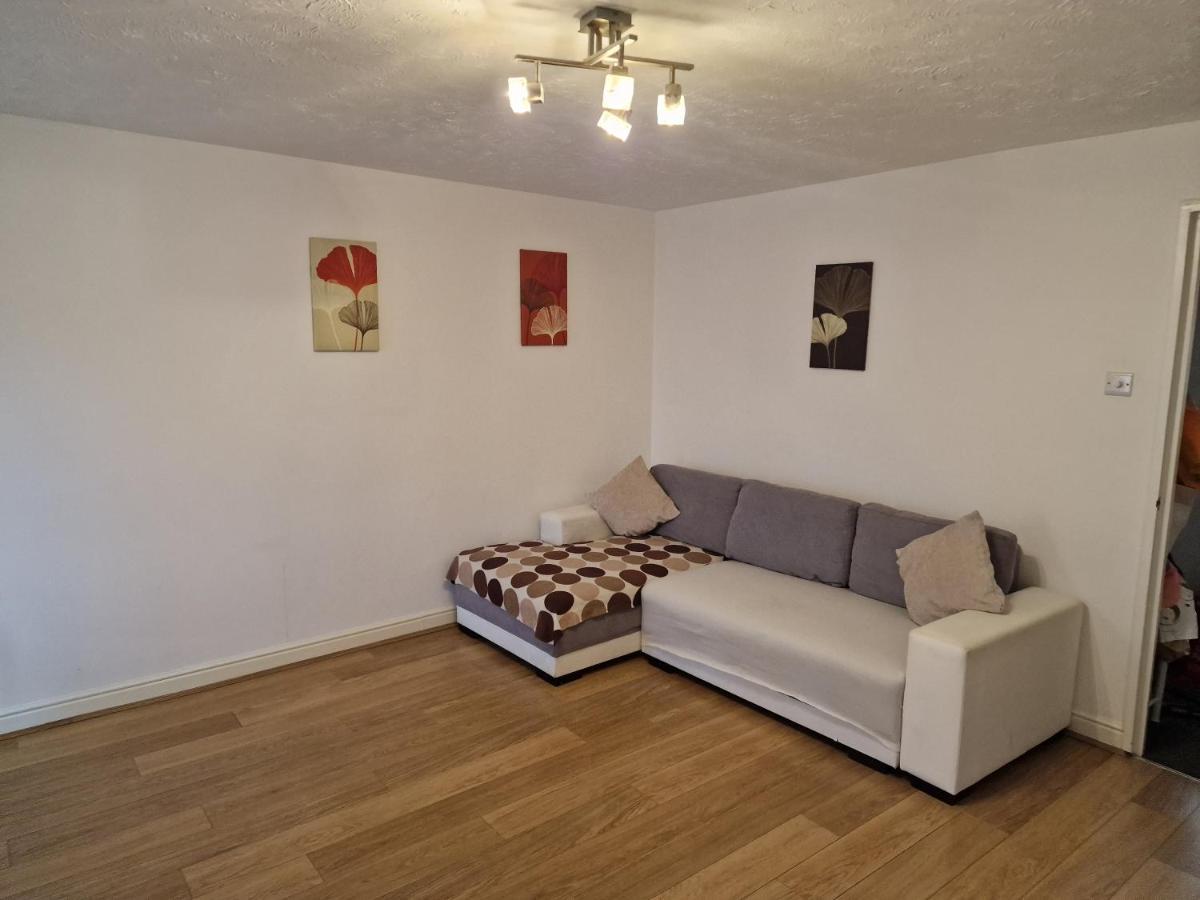 Apartment Family 2 Bedrooms Flat London