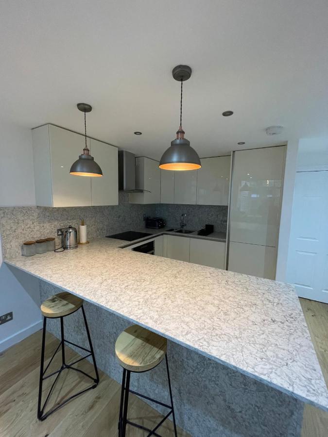 Stunning 3bd Maisonette Wbalcony - Old Street! Apartment London