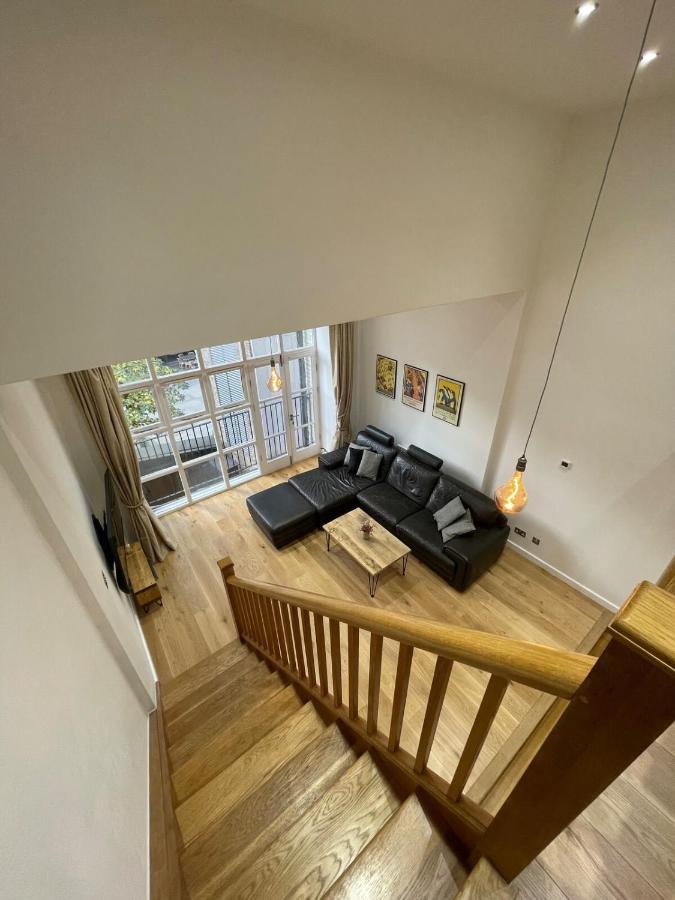Apartment Stunning 3bd Maisonette Wbalcony - Old Street!
