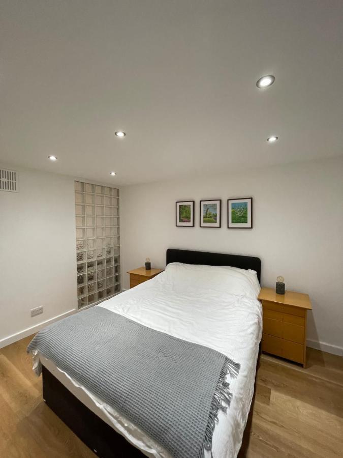 Stunning 3bd Maisonette Wbalcony - Old Street! London