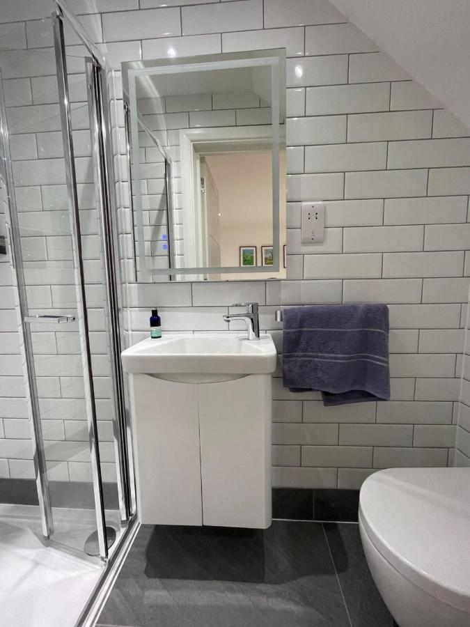 Apartment Stunning 3bd Maisonette Wbalcony - Old Street! *