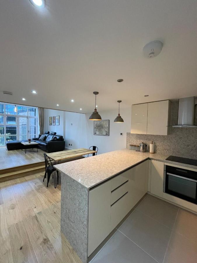 Stunning 3bd Maisonette Wbalcony - Old Street!