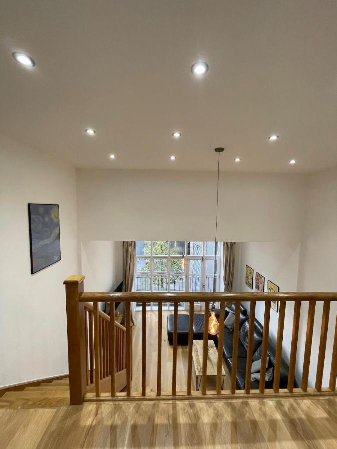 Stunning 3bd Maisonette Wbalcony - Old Street! London