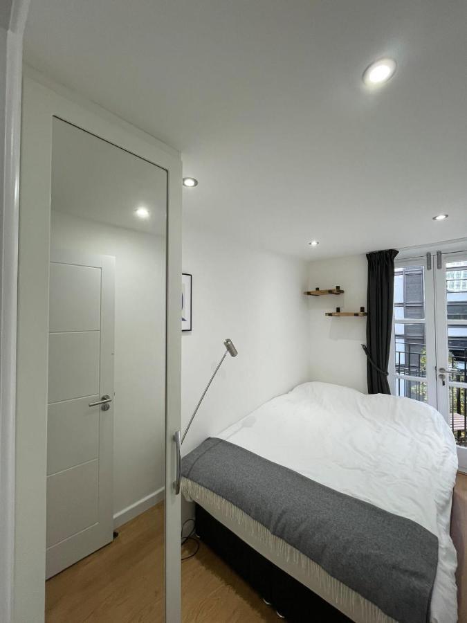 Stunning 3bd Maisonette Wbalcony - Old Street! Apartment London
