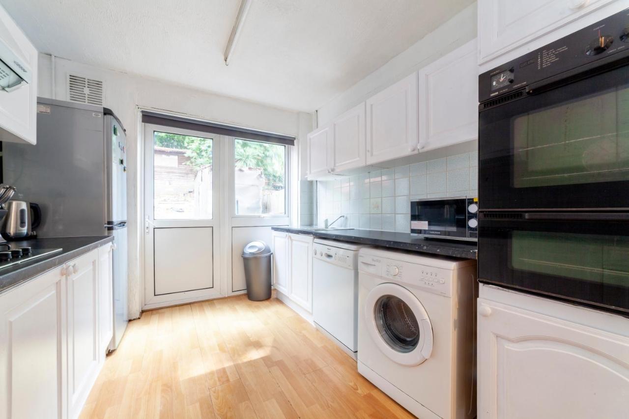Holiday home Stunning 3 Bed House With Private Garden, Woolwich *