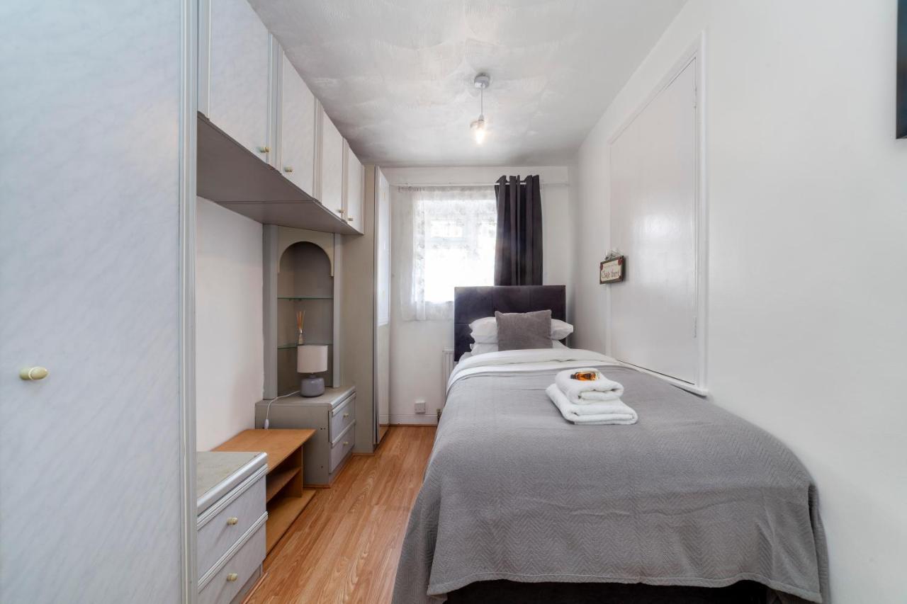 Stunning 3 Bed House With Private Garden, Woolwich Holiday home