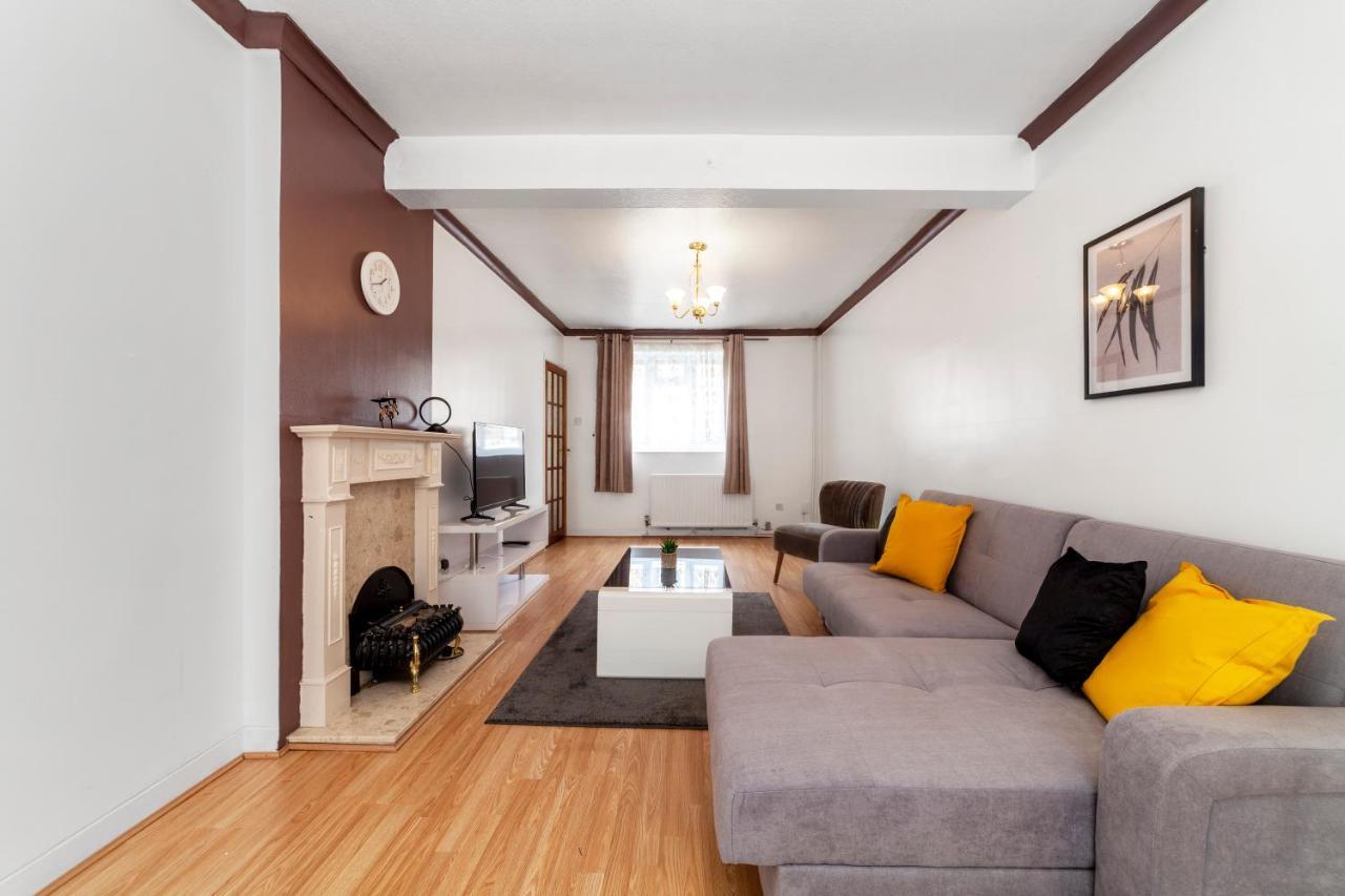 Holiday home Stunning 3 Bed House With Private Garden, Woolwich *