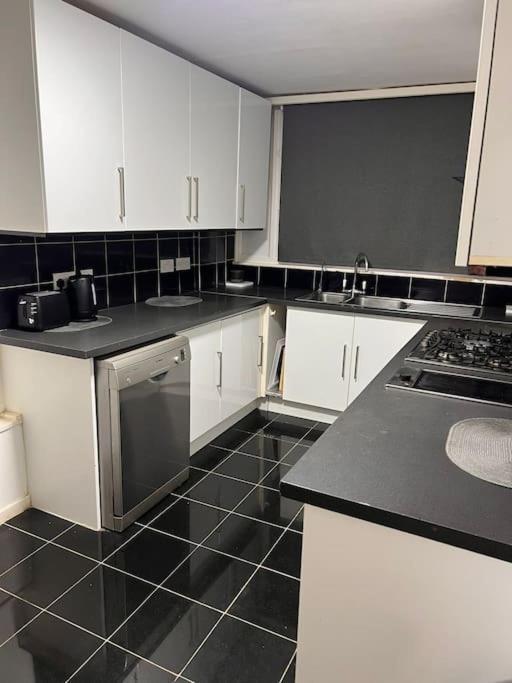 Stunning 2 Bedroom Duplex In The Heart Of Apartamento