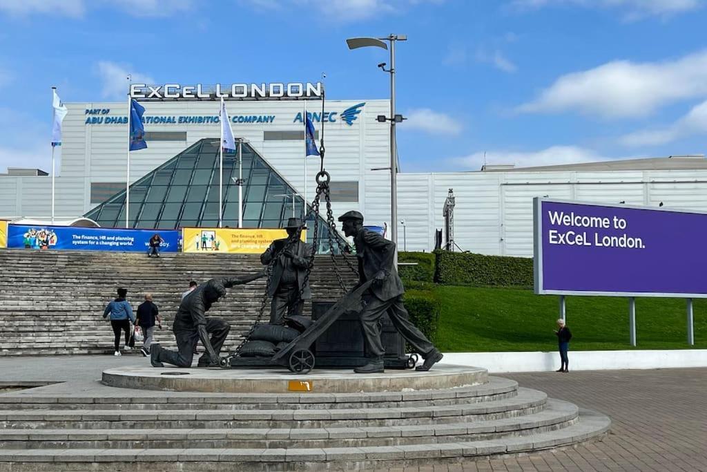 Apartment Luxury 1bed In Converted Warehouse Next To Excel